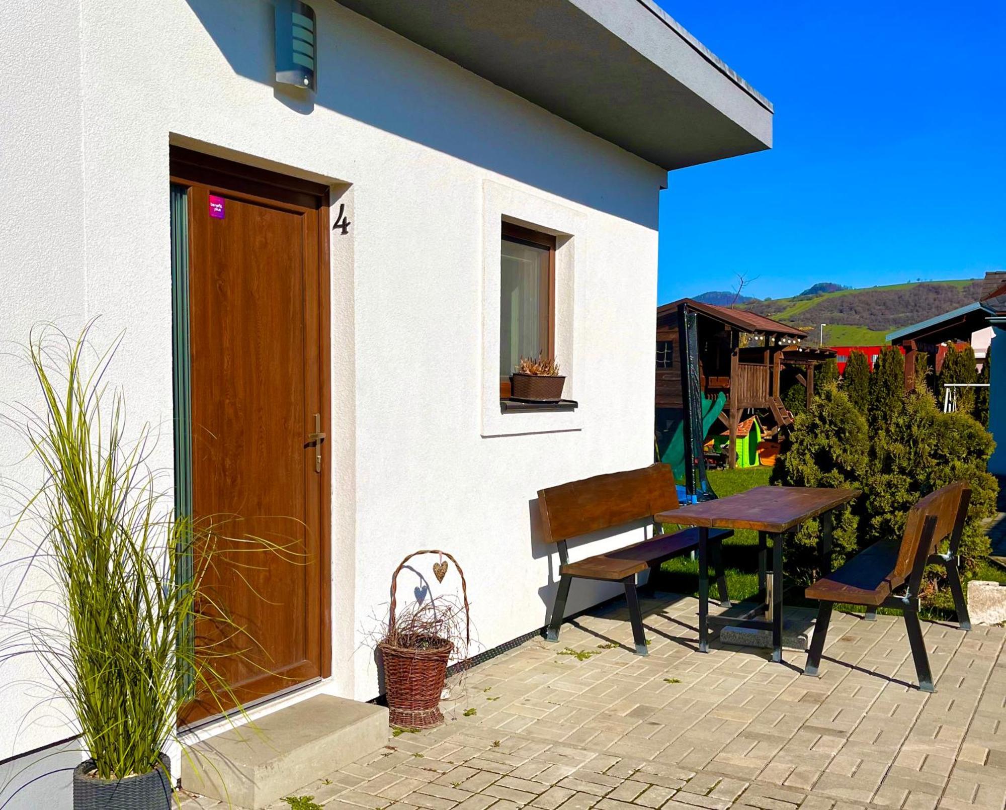 Piemonti Besenova Apartment Екстериор снимка