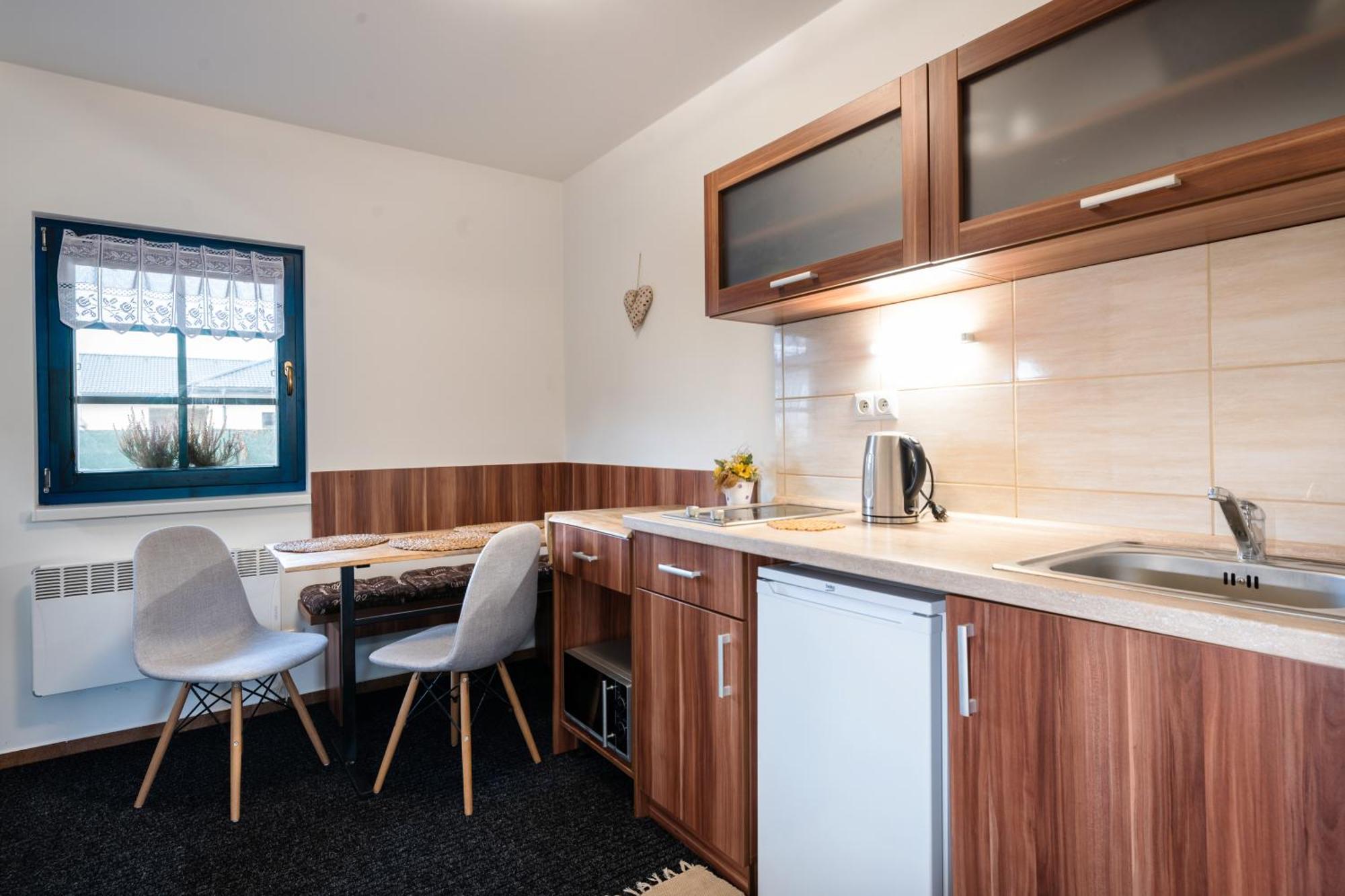 Piemonti Besenova Apartment Екстериор снимка