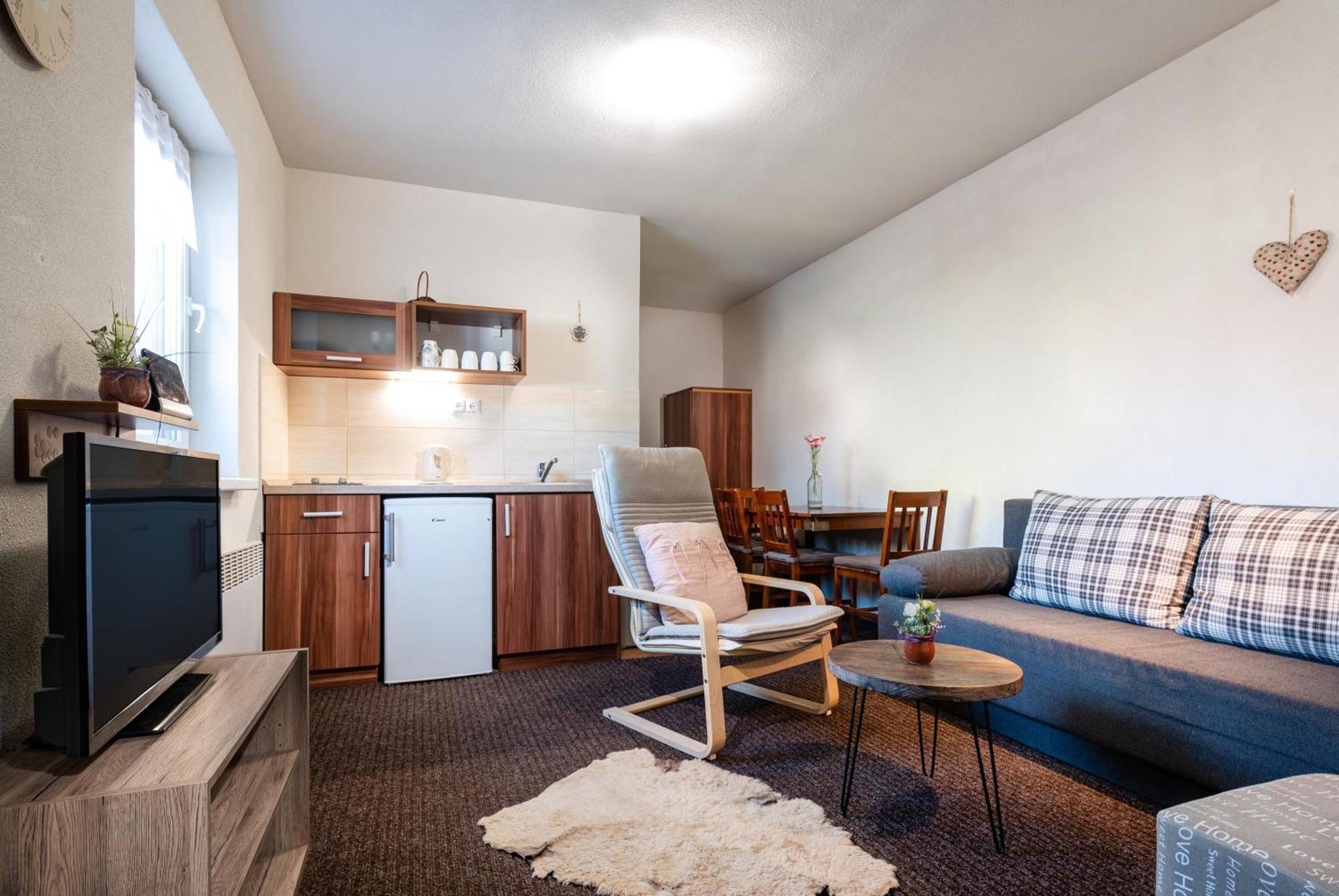 Piemonti Besenova Apartment Екстериор снимка